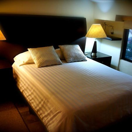 Aztic Hotel And Executive Suites Mexico by Rom bilde