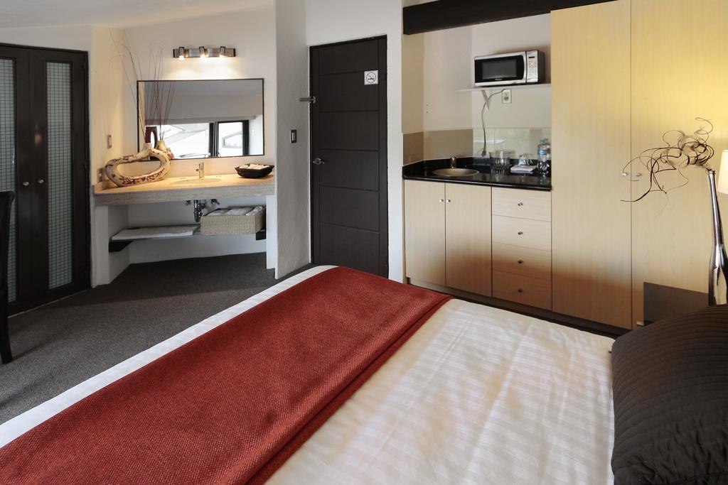 Aztic Hotel And Executive Suites Mexico by Rom bilde